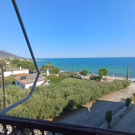 Sea View Apartment *