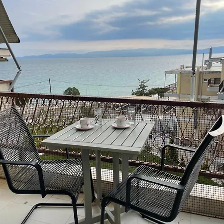 Appartamento Sea View Karianí