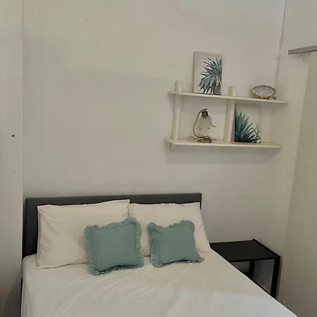 Appartamento Sea View Karianí