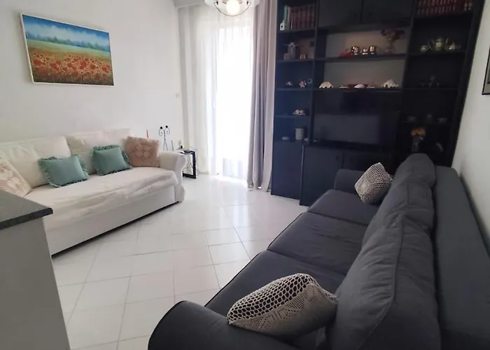 Sea View Apartmán Karianí